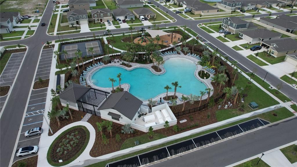 En Venta: $424,900 (4 camas, 3 baños, 2576 Pies cuadrados)