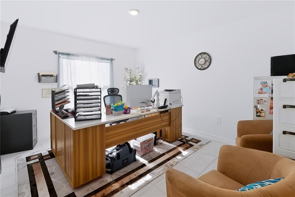 For Sale: $424,900 (4 beds, 3 baths, 2576 Square Feet)