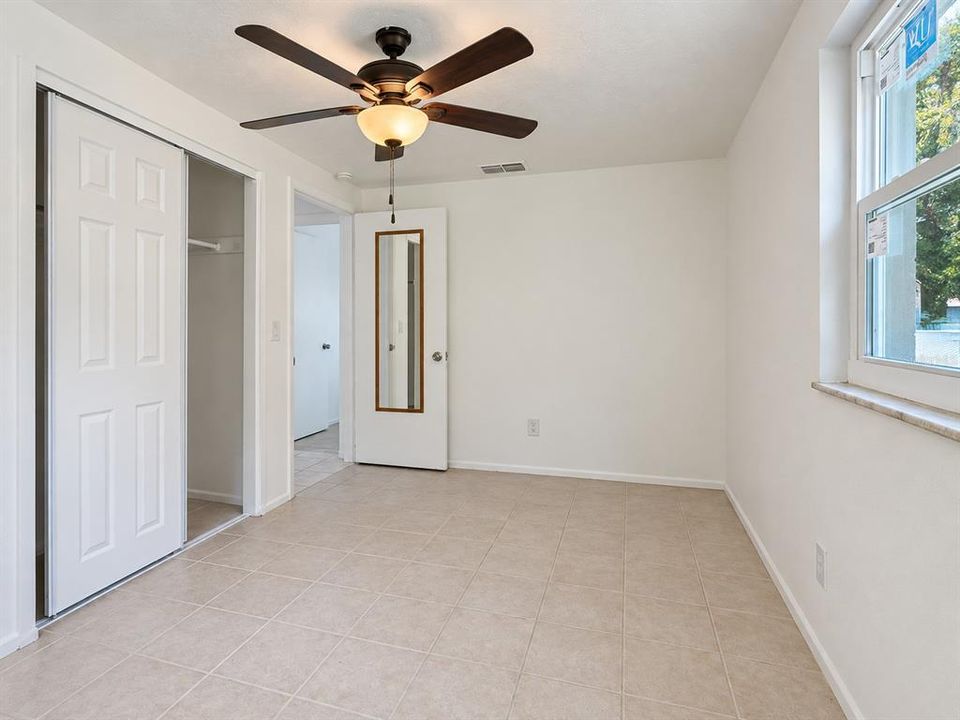 For Rent: $2,000 (4 beds, 2 baths, 1346 Square Feet)