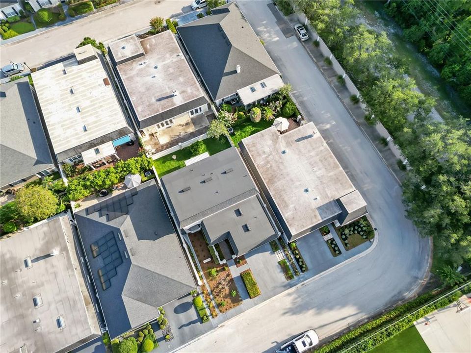 En Venta: $695,000 (3 camas, 2 baños, 2398 Pies cuadrados)