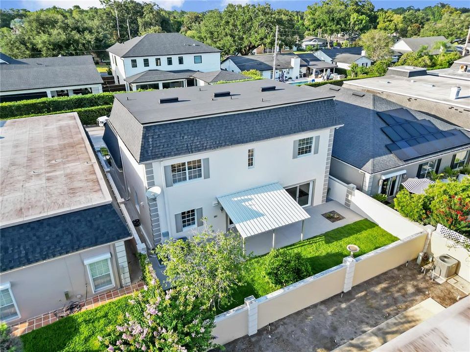 En Venta: $695,000 (3 camas, 2 baños, 2398 Pies cuadrados)