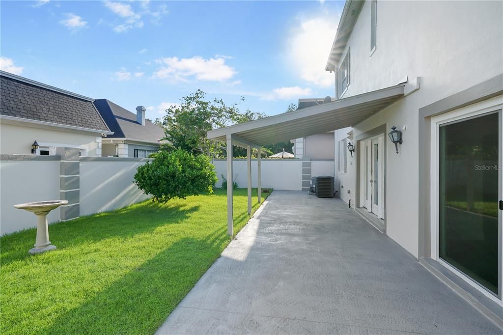 En Venta: $695,000 (3 camas, 2 baños, 2398 Pies cuadrados)