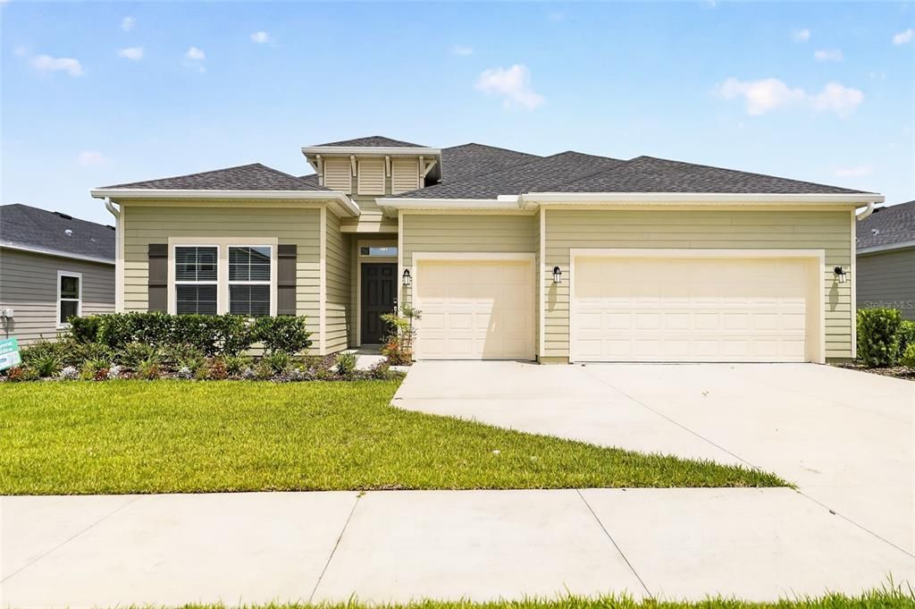 For Sale: $423,999 (4 beds, 3 baths, 2242 Square Feet)