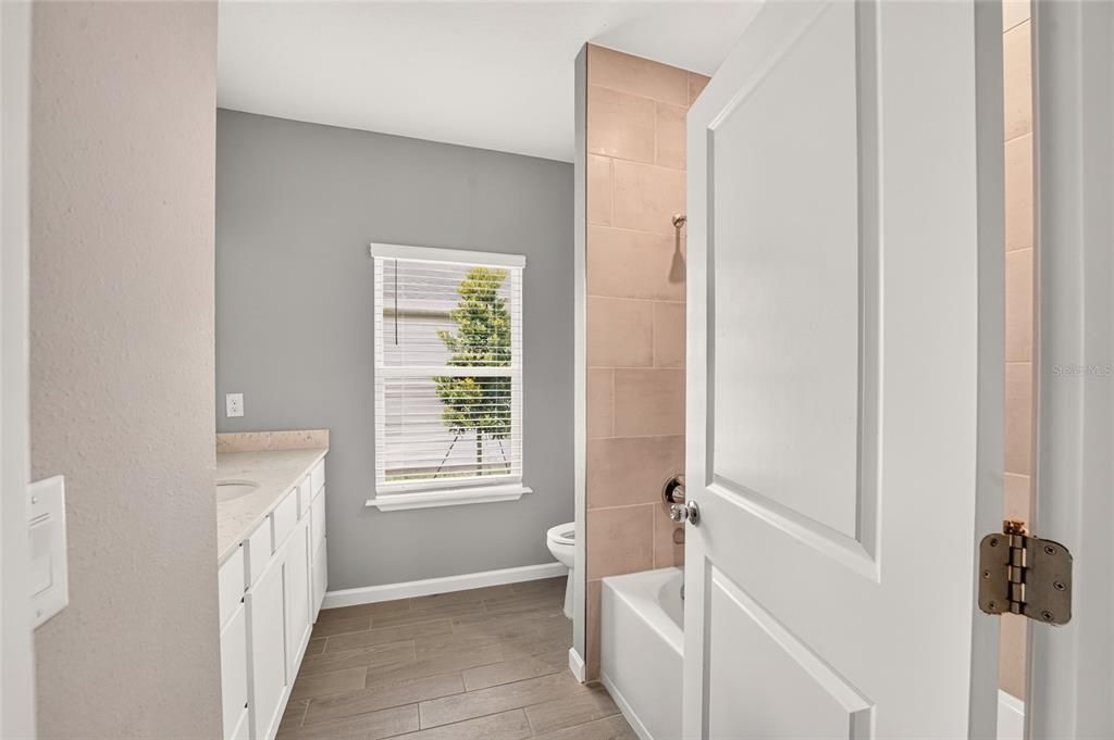 For Sale: $423,999 (4 beds, 3 baths, 2242 Square Feet)