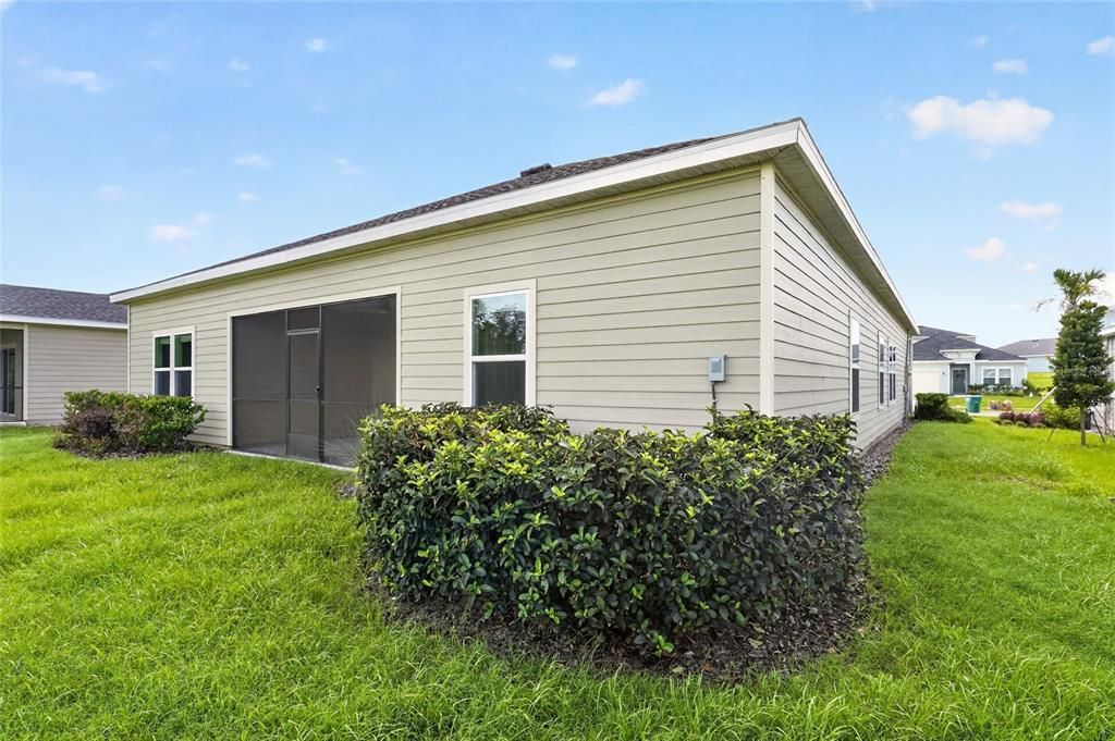 For Sale: $423,999 (4 beds, 3 baths, 2242 Square Feet)