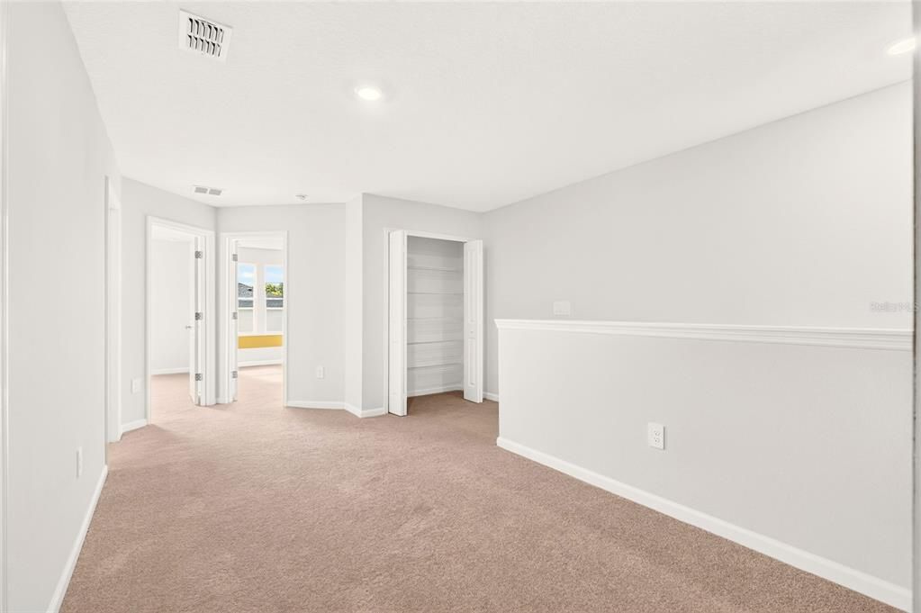 For Sale: $294,999 (3 beds, 2 baths, 1663 Square Feet)