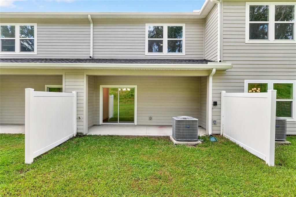 For Sale: $294,999 (3 beds, 2 baths, 1663 Square Feet)