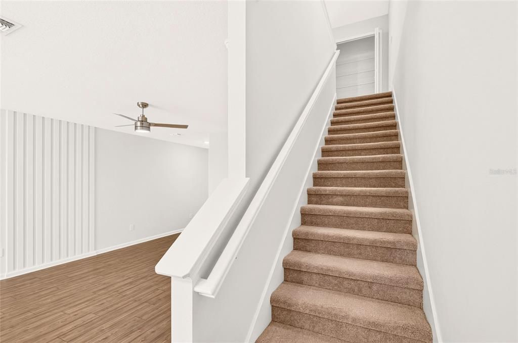 For Sale: $294,999 (3 beds, 2 baths, 1663 Square Feet)