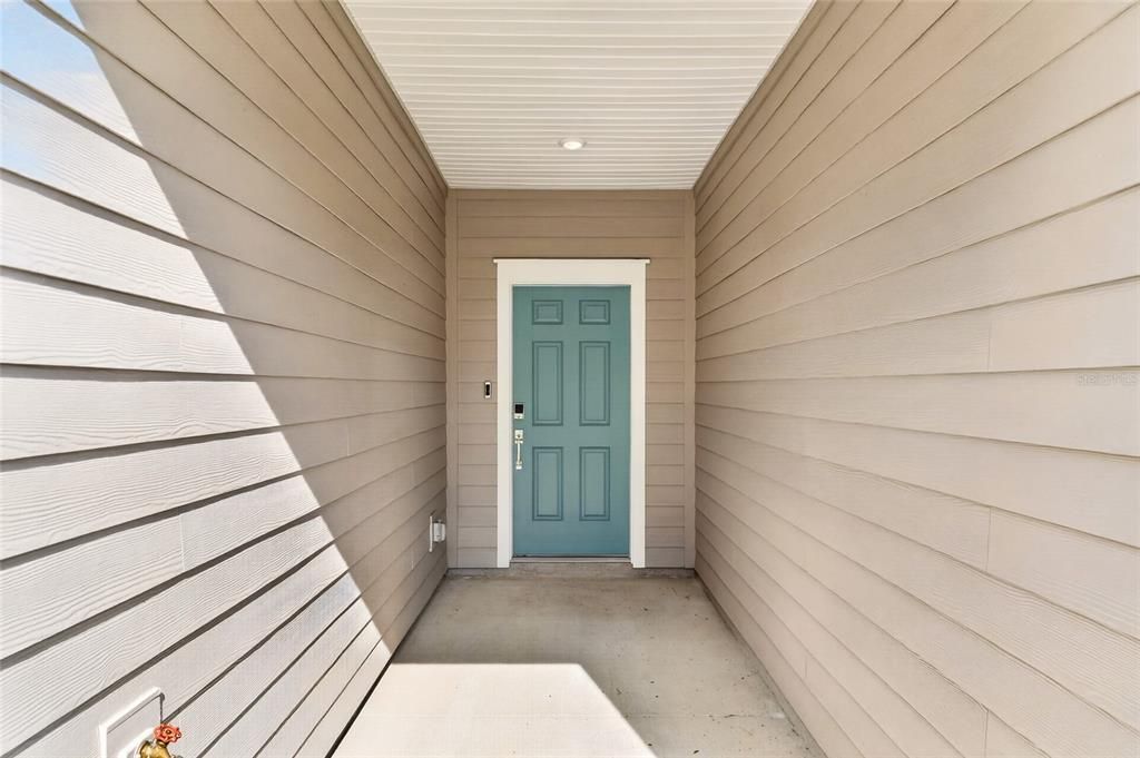 For Sale: $294,999 (3 beds, 2 baths, 1663 Square Feet)