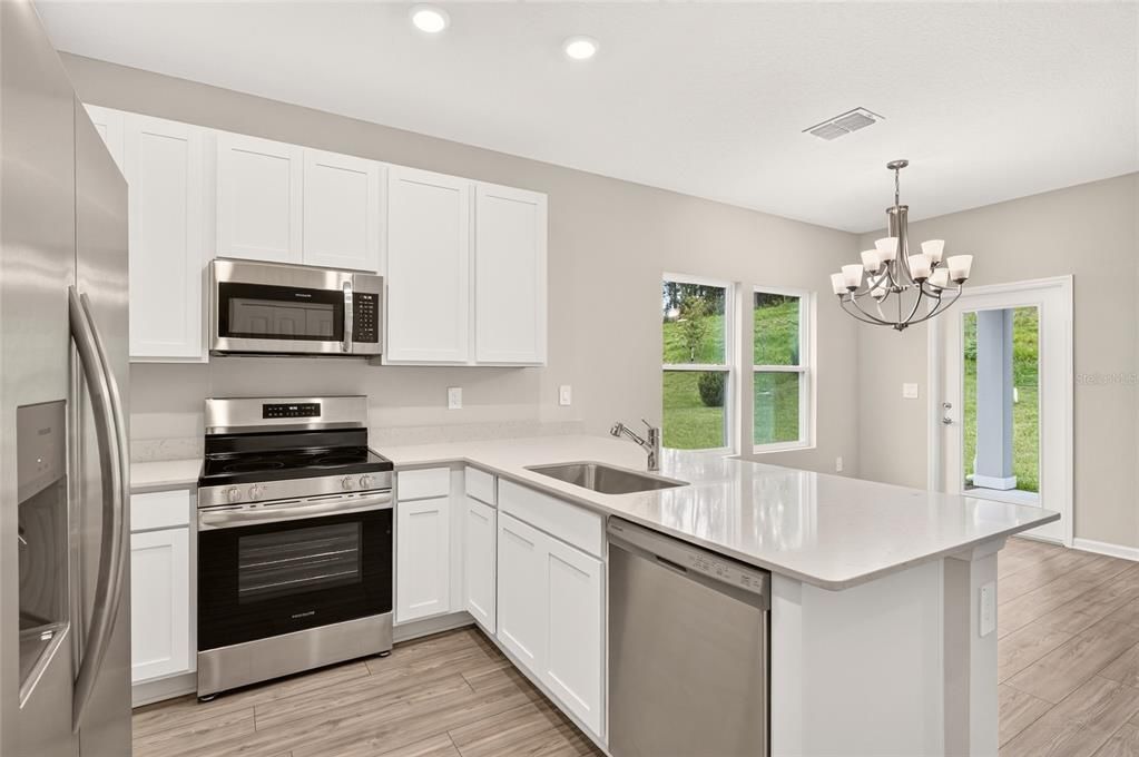 For Sale: $294,999 (3 beds, 2 baths, 1796 Square Feet)
