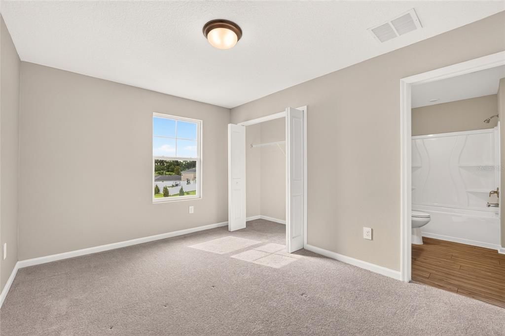 For Sale: $294,999 (3 beds, 2 baths, 1796 Square Feet)