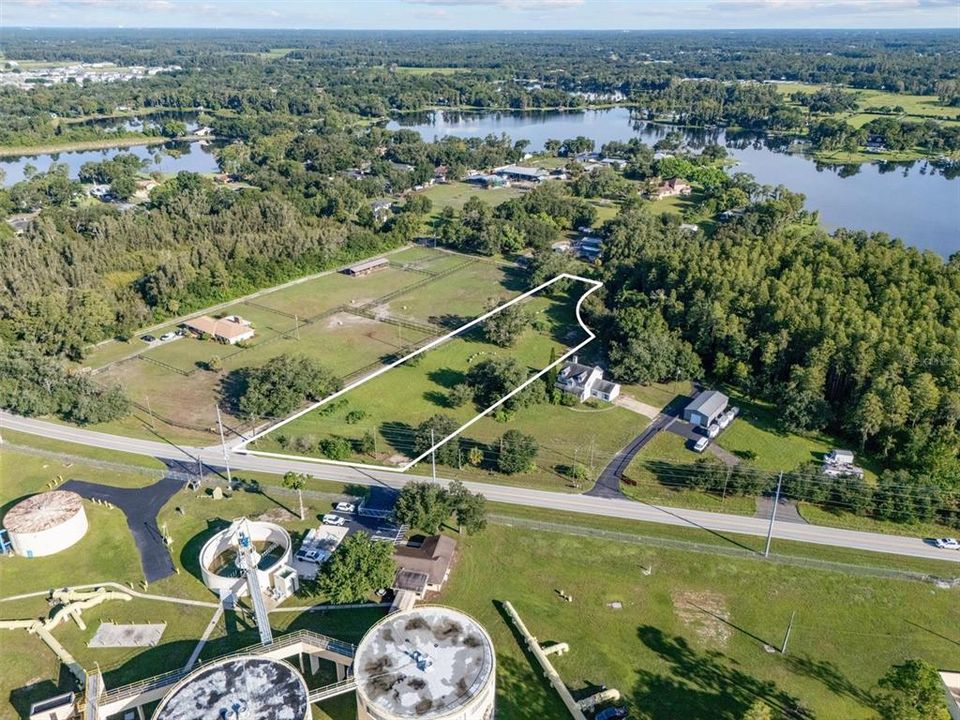 待售: $475,000 (2.05 acres)