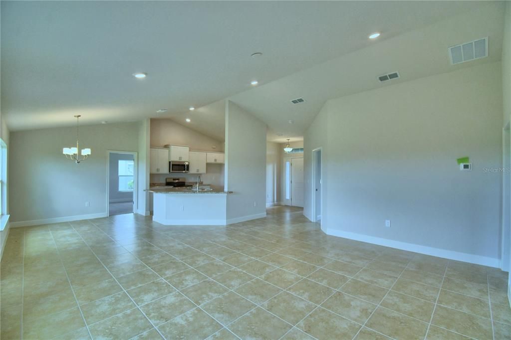 For Sale: $351,863 (4 beds, 2 baths, 1755 Square Feet)
