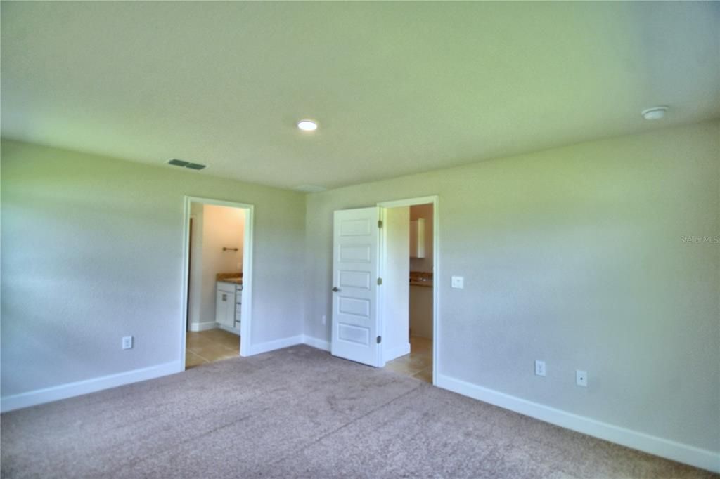 For Sale: $351,863 (4 beds, 2 baths, 1755 Square Feet)
