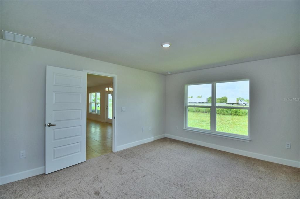 For Sale: $351,863 (4 beds, 2 baths, 1755 Square Feet)