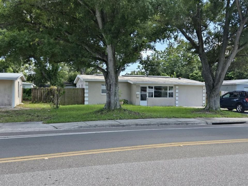 En Venta: $309,900 (3 camas, 1 baños, 1075 Pies cuadrados)