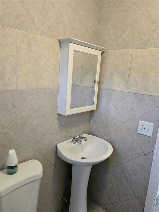 En Venta: $309,900 (3 camas, 1 baños, 1075 Pies cuadrados)