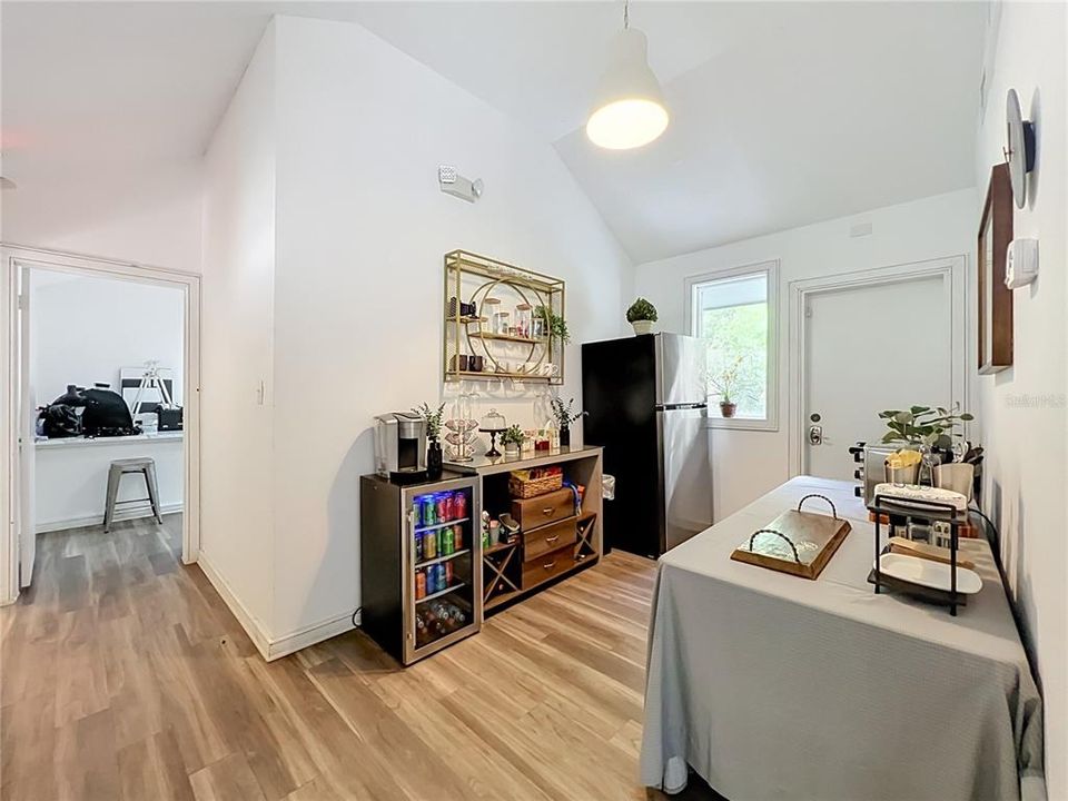 En Venta: $649,900 (2 camas, 1 baños, 2112 Pies cuadrados)