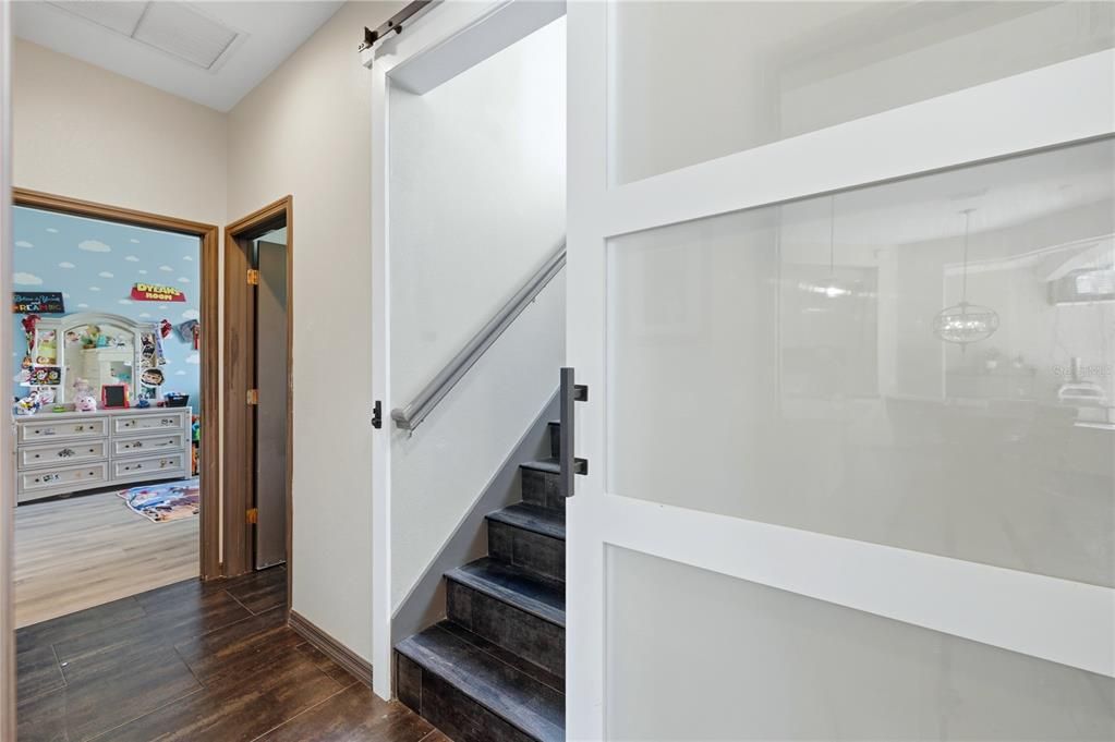En Venta: $864,000 (5 camas, 4 baños, 3974 Pies cuadrados)
