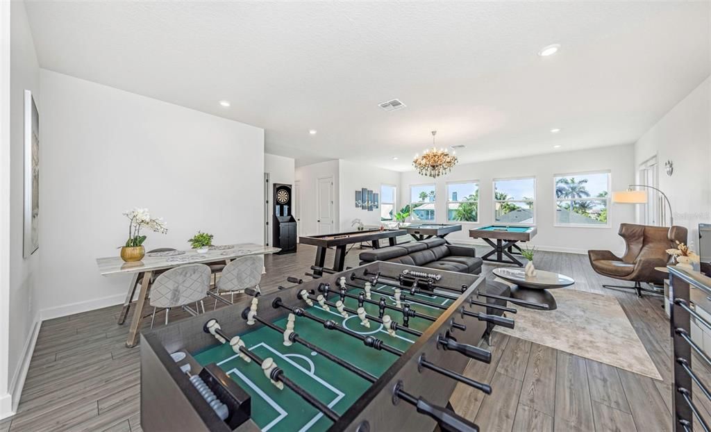 For Rent: $7,500 (6 beds, 4 baths, 5284 Square Feet)