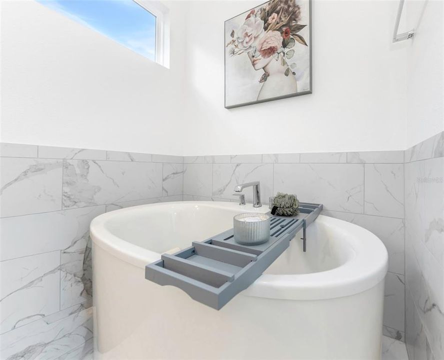 For Rent: $7,500 (6 beds, 4 baths, 5284 Square Feet)