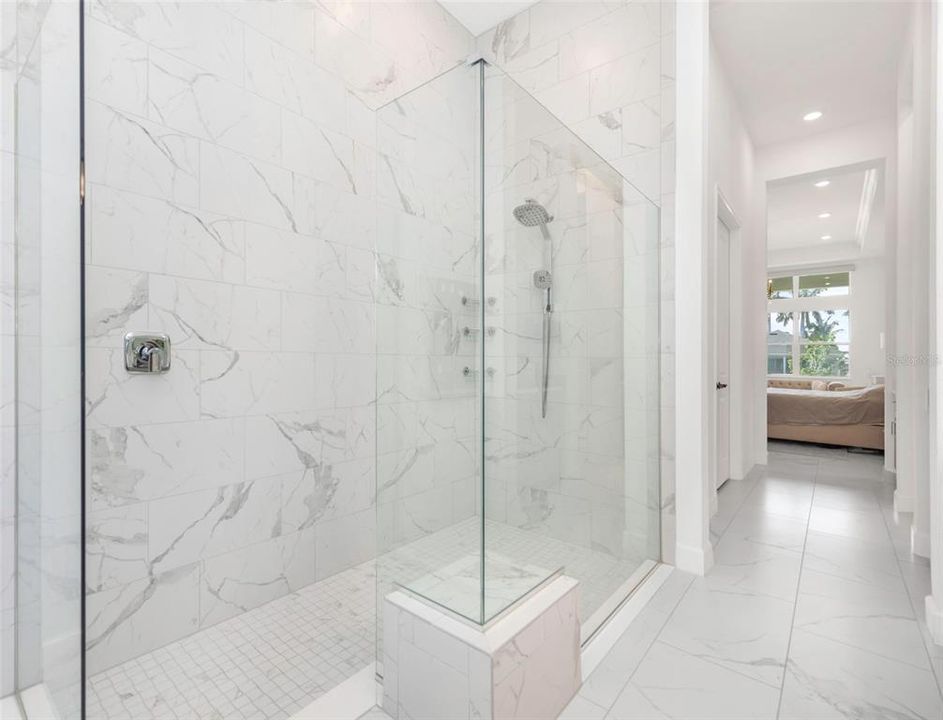 For Rent: $7,500 (6 beds, 4 baths, 5284 Square Feet)