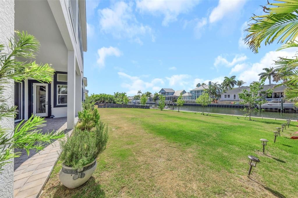 For Rent: $7,500 (6 beds, 4 baths, 5284 Square Feet)