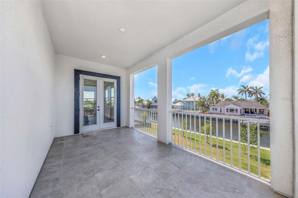 For Rent: $7,500 (6 beds, 4 baths, 5284 Square Feet)