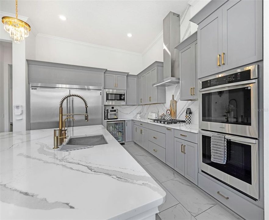 For Rent: $7,500 (6 beds, 4 baths, 5284 Square Feet)