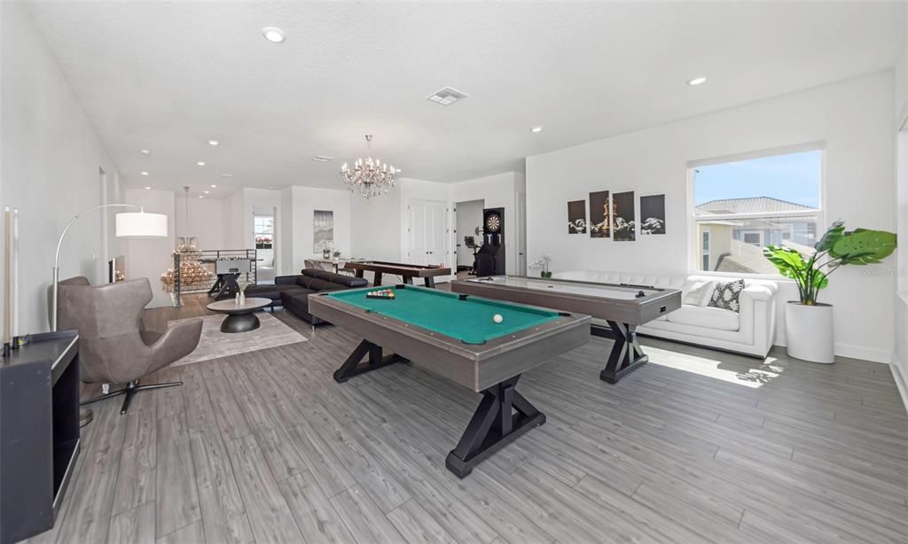 For Rent: $7,500 (6 beds, 4 baths, 5284 Square Feet)