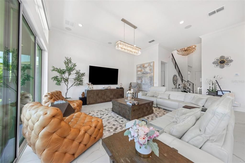 For Rent: $7,500 (6 beds, 4 baths, 5284 Square Feet)