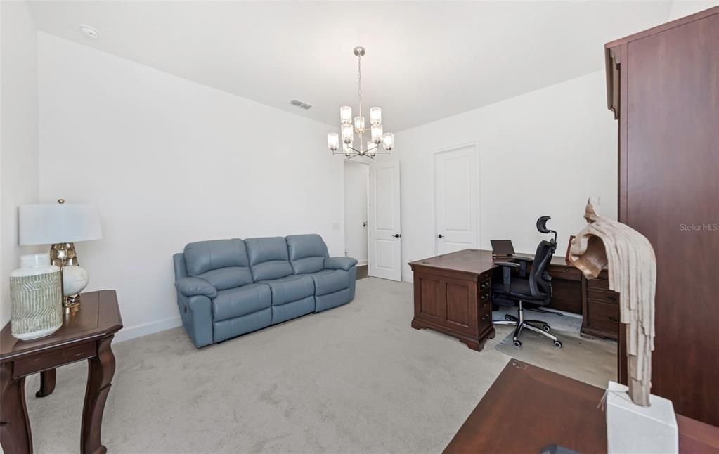 For Rent: $7,500 (6 beds, 4 baths, 5284 Square Feet)