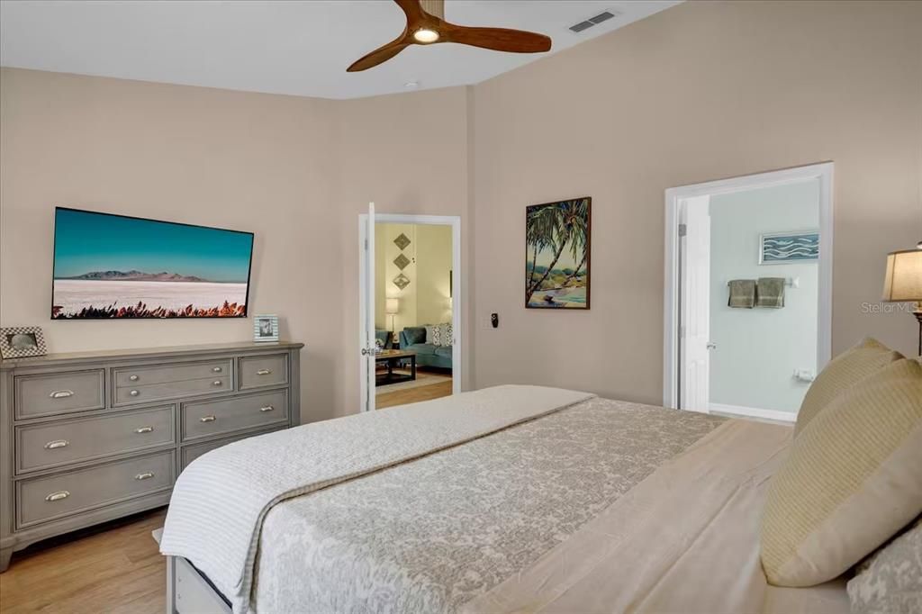 En Venta: $380,000 (4 camas, 3 baños, 1679 Pies cuadrados)