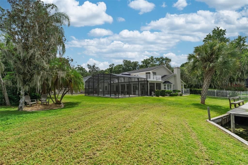 For Sale: $1,500,000 (5 beds, 3 baths, 3643 Square Feet)