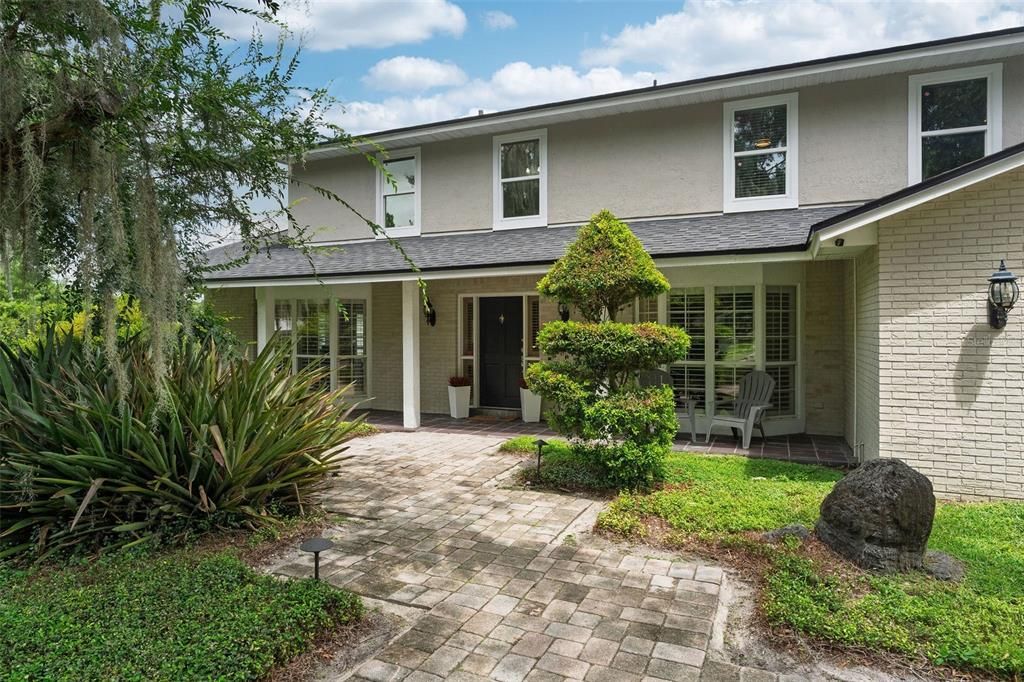 For Sale: $1,500,000 (5 beds, 3 baths, 3643 Square Feet)