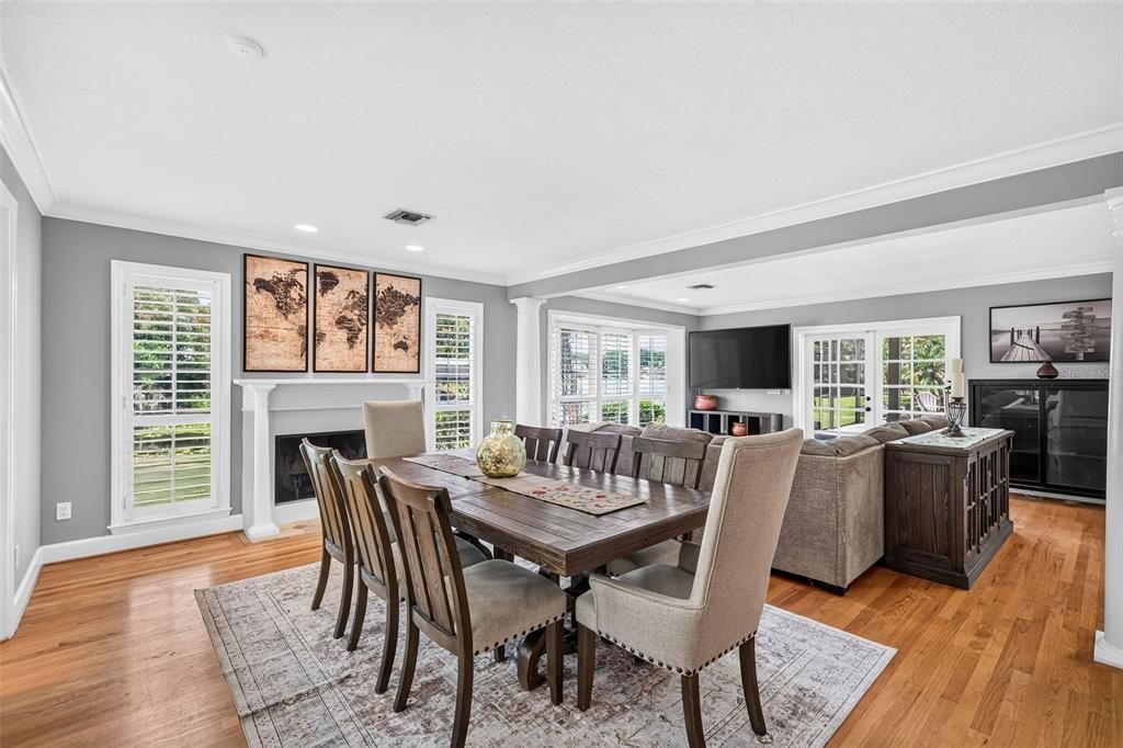For Sale: $1,500,000 (5 beds, 3 baths, 3643 Square Feet)