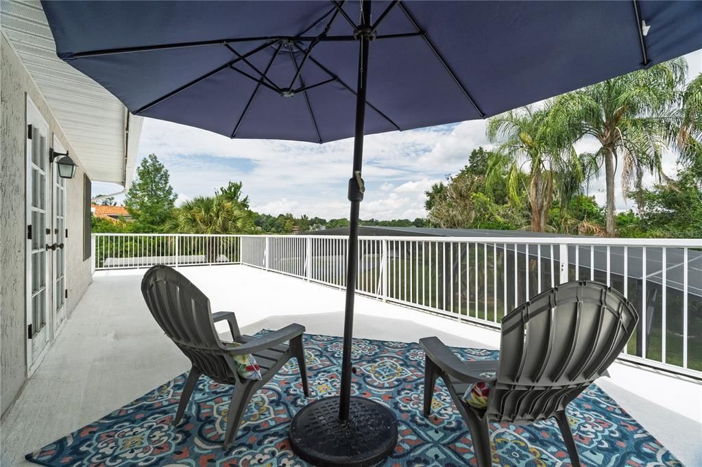 For Sale: $1,500,000 (5 beds, 3 baths, 3643 Square Feet)