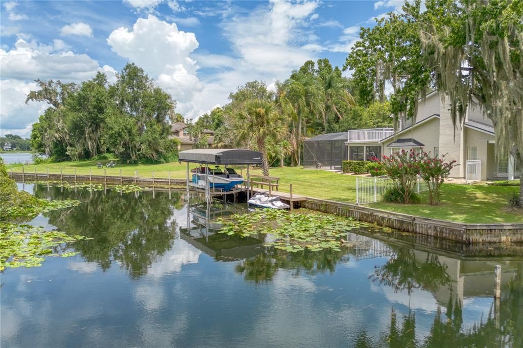 For Sale: $1,500,000 (5 beds, 3 baths, 3643 Square Feet)
