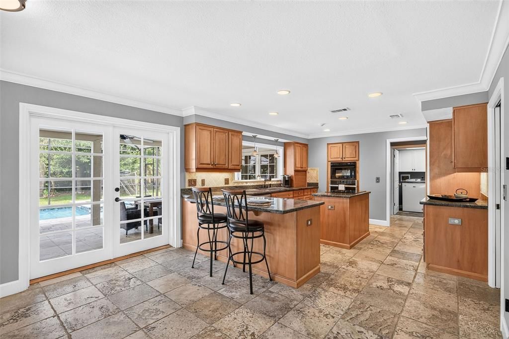 For Sale: $1,500,000 (5 beds, 3 baths, 3643 Square Feet)