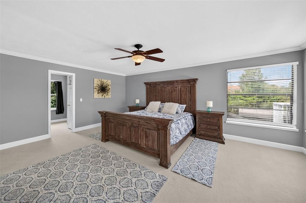 For Sale: $1,500,000 (5 beds, 3 baths, 3643 Square Feet)