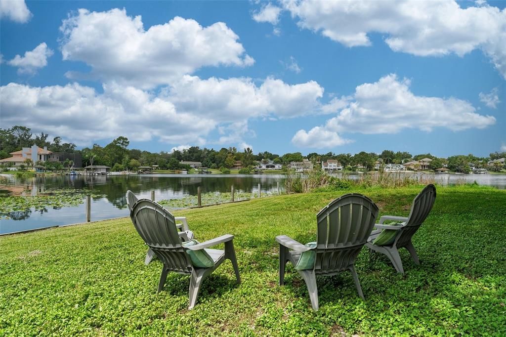 For Sale: $1,500,000 (5 beds, 3 baths, 3643 Square Feet)