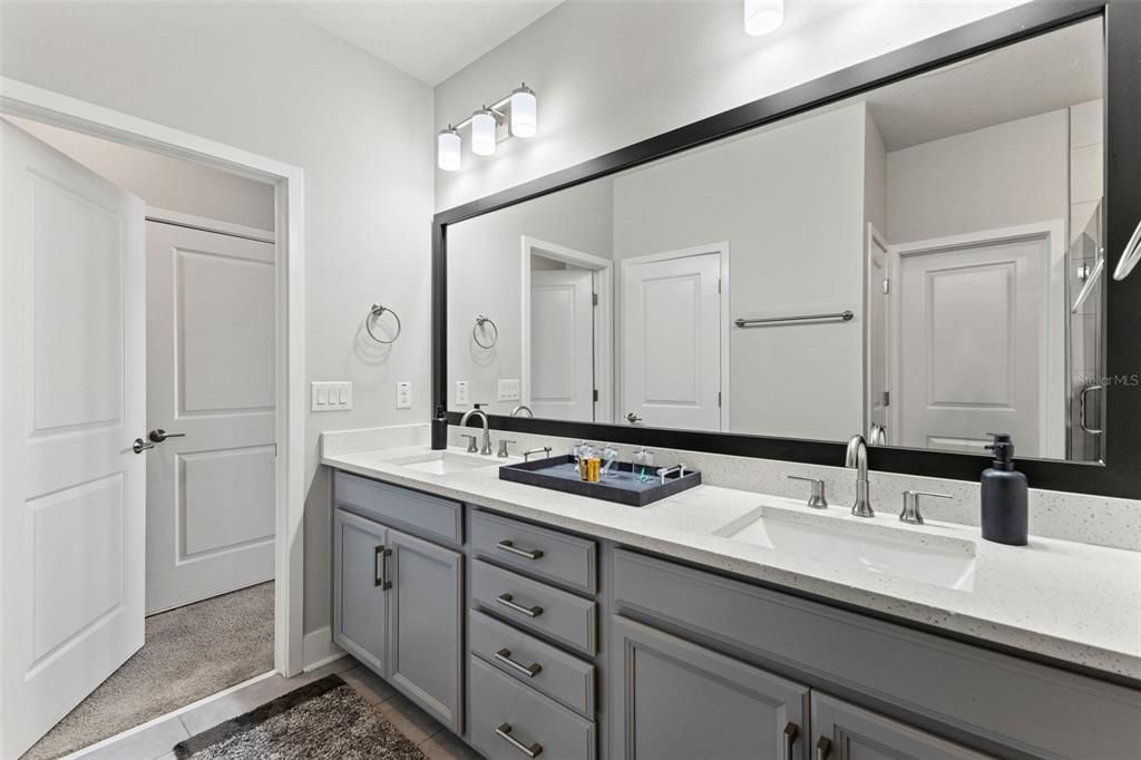 For Sale: $619,990 (3 beds, 4 baths, 2554 Square Feet)