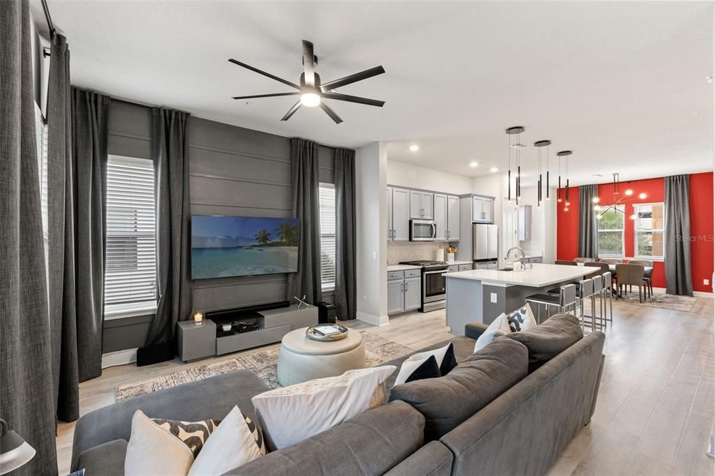For Sale: $619,990 (3 beds, 4 baths, 2554 Square Feet)