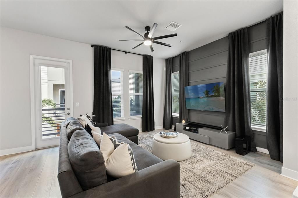 For Sale: $619,990 (3 beds, 4 baths, 2554 Square Feet)
