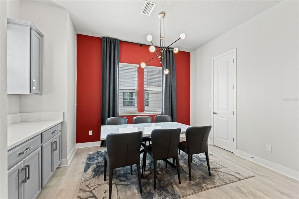 For Sale: $619,990 (3 beds, 4 baths, 2554 Square Feet)