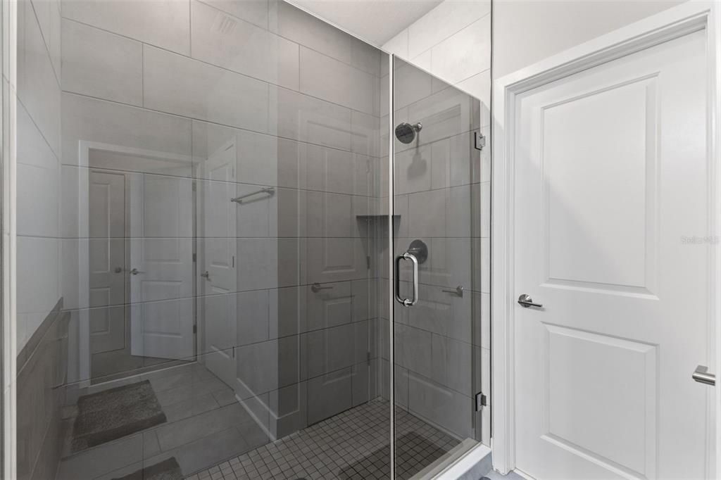For Sale: $619,990 (3 beds, 4 baths, 2554 Square Feet)