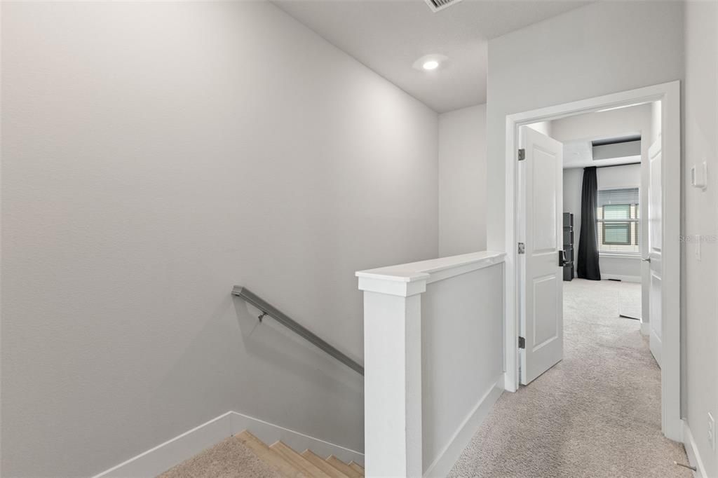 For Sale: $619,990 (3 beds, 4 baths, 2554 Square Feet)