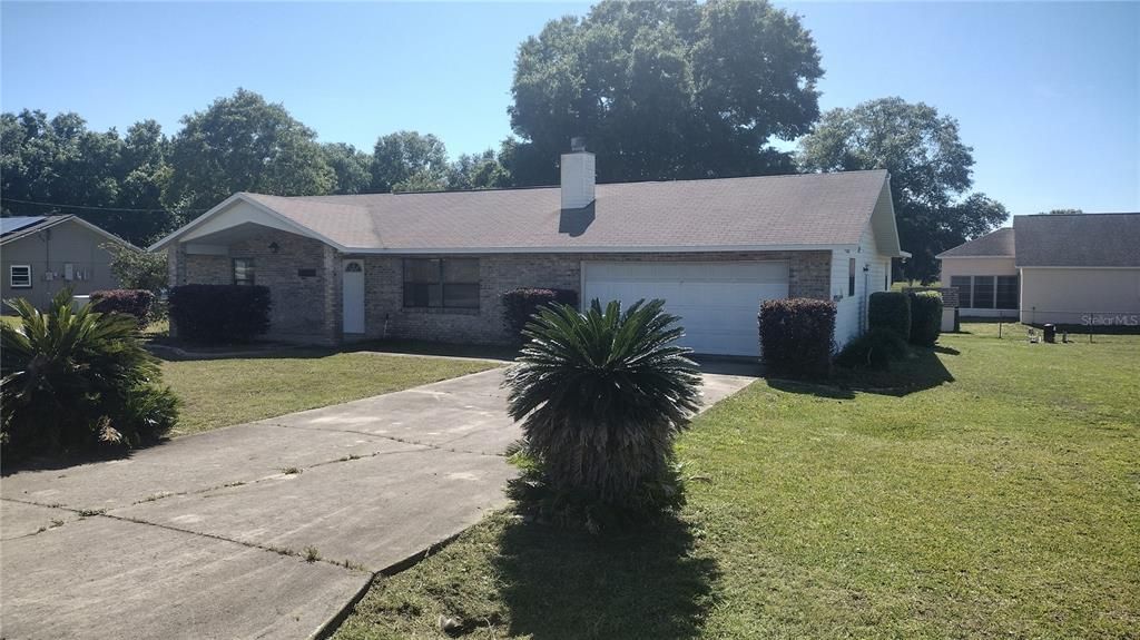 For Sale: $304,000 (3 beds, 2 baths, 1414 Square Feet)