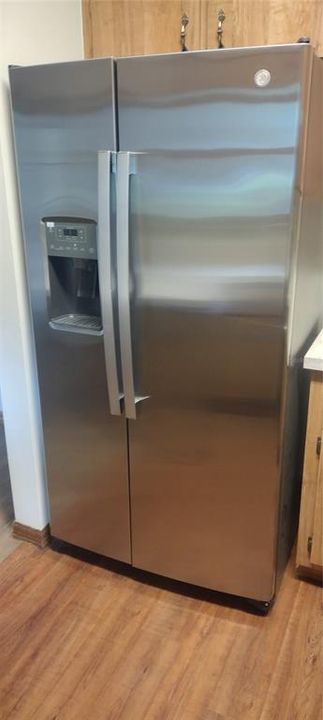 For Sale: $304,000 (3 beds, 2 baths, 1414 Square Feet)