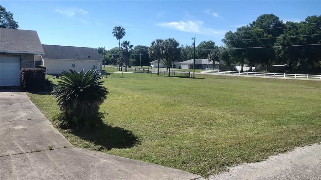 For Sale: $304,000 (3 beds, 2 baths, 1414 Square Feet)